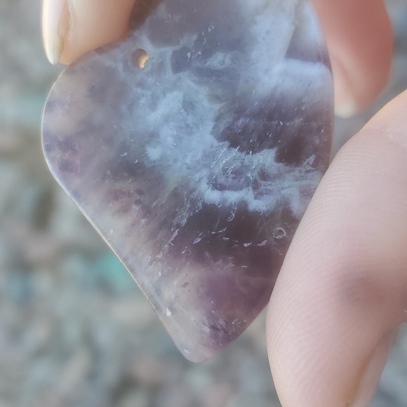 New Chevron Amethyst Heart Shaped Pendant. - Picture 15 of 16